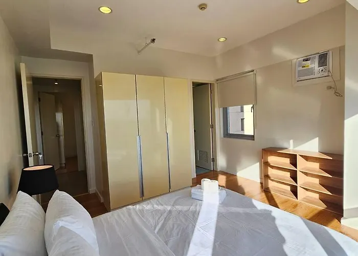 The Infinity Towers In Bgc - Simple, Elegant & Spacious 2 Bedroom Apartment *