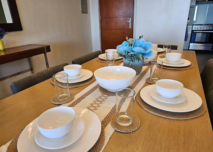 Apartment The Infinity Towers In Bgc - Simple, Elegant & Spacious 2 Bedroom *